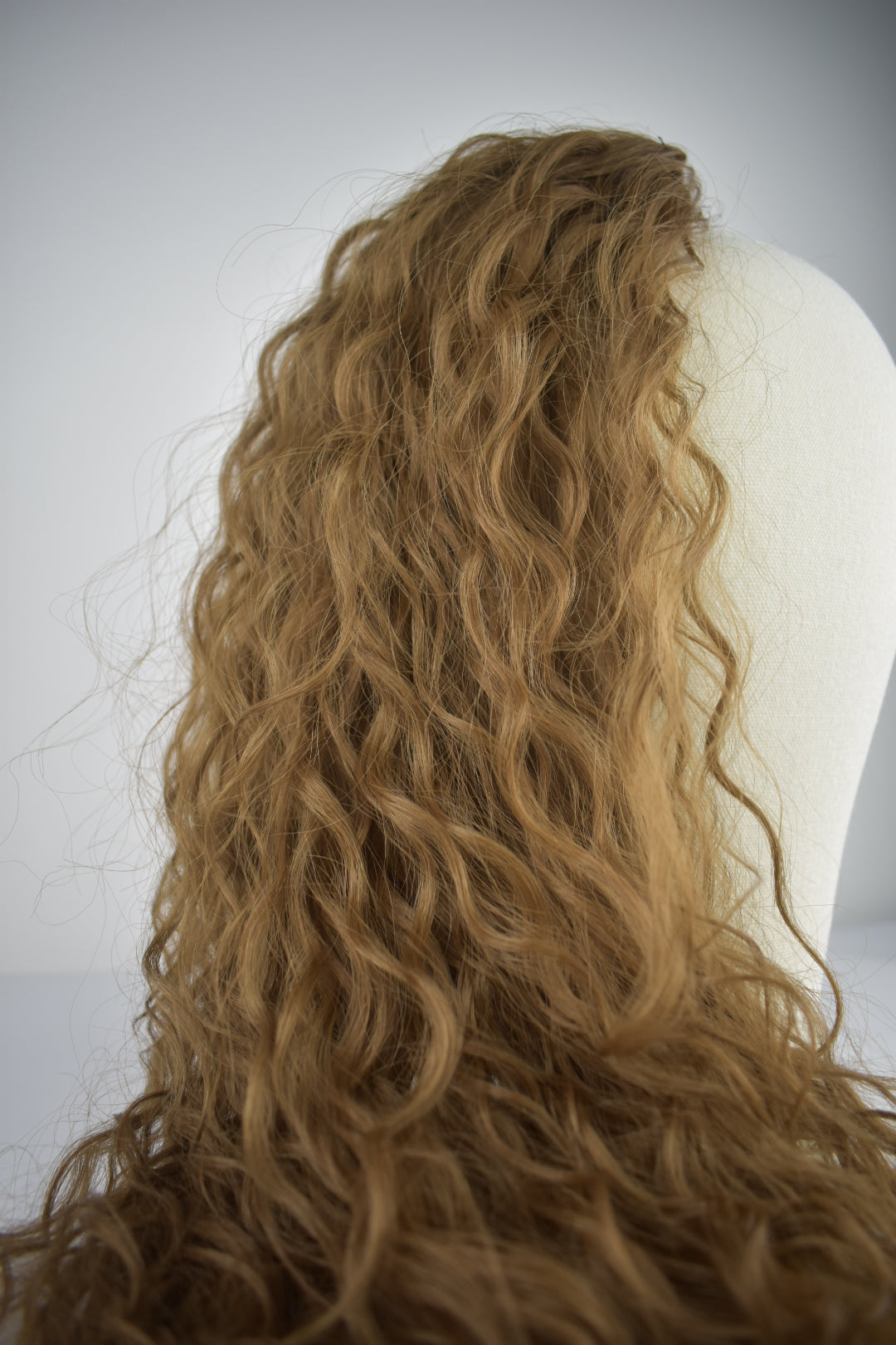 Wavy Ponytail 28" - "Dunkelblond"