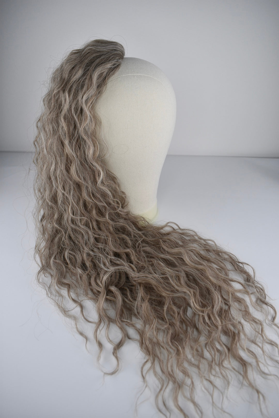 Wavy Ponytail 28" - "Baby Blonde"