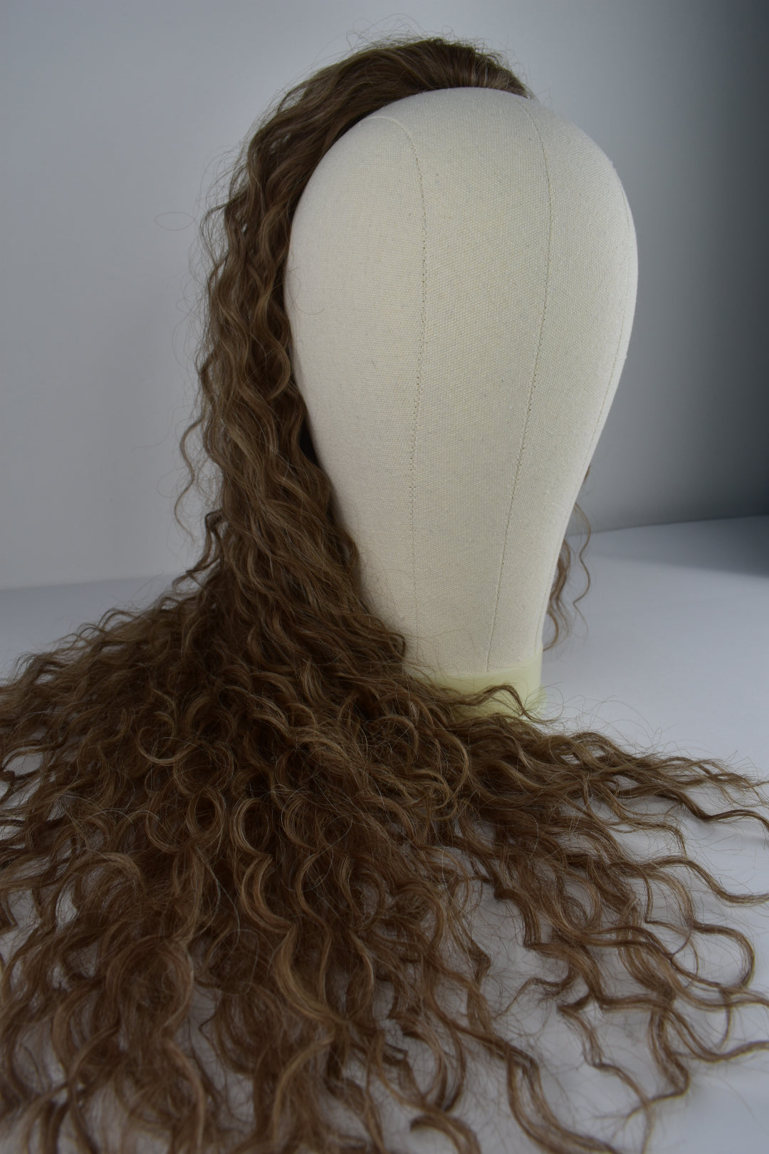 Wavy Ponytail 28" - "Velvet Toffee"
