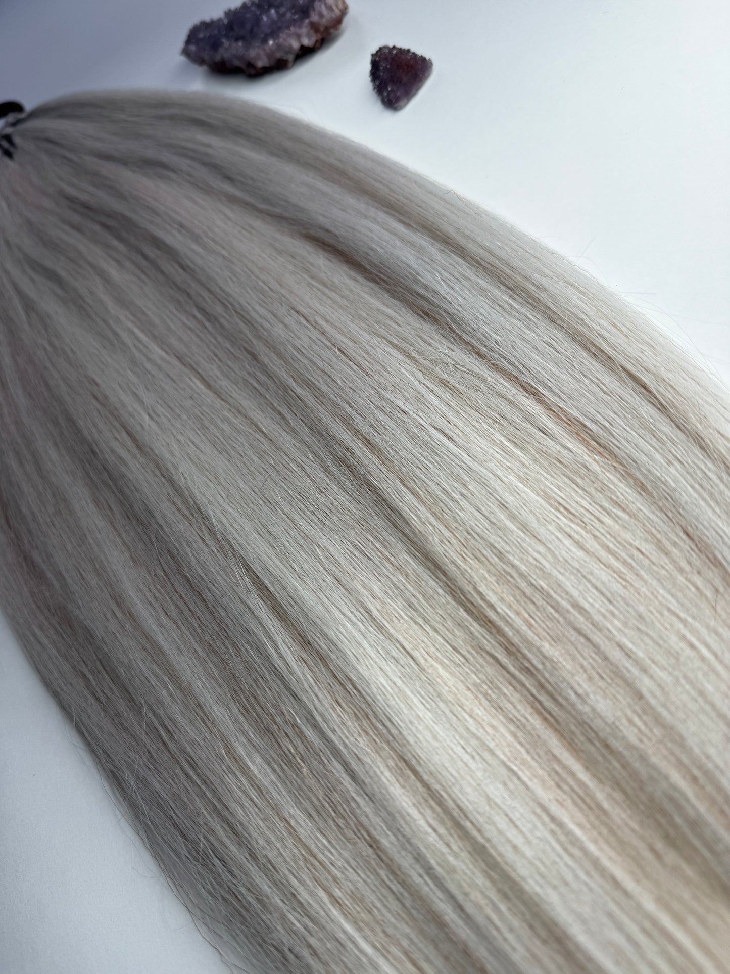 SNOWY ICE BLONDE 28" Queen Ponytail