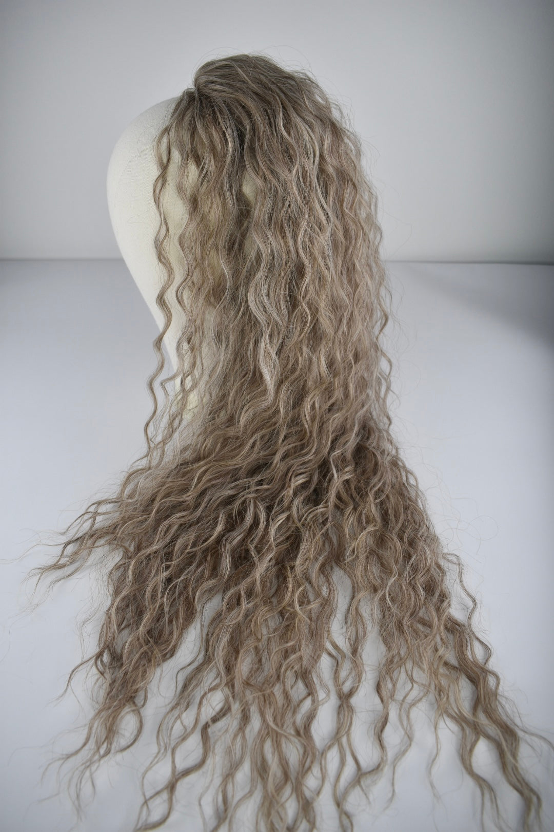Wavy Ponytail 28" - "Baby Blonde"
