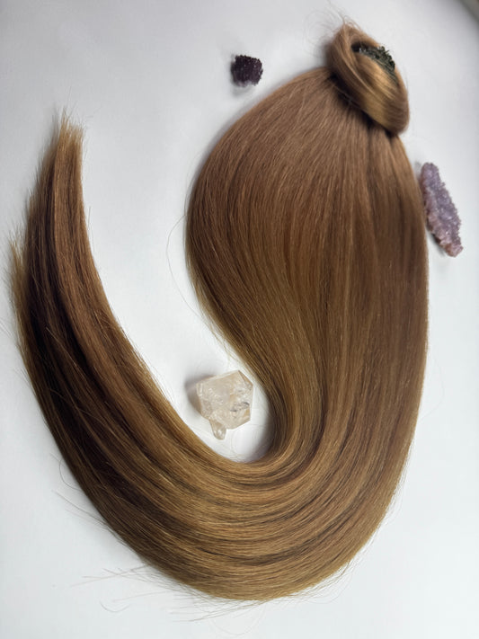 DARK BLONDE 28" Queen Ponytail