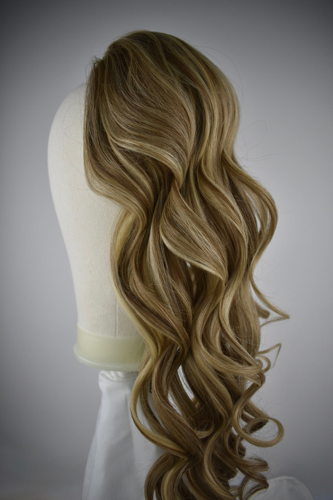 Curly Ponytail 28" - "Buttercream Blonde"