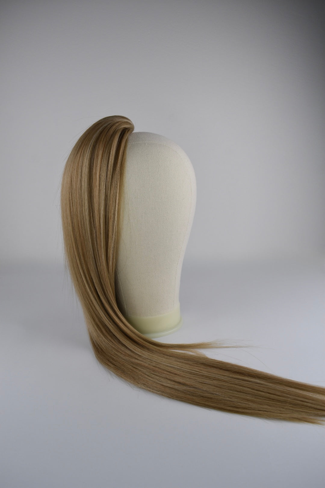 Straight Ponytail 28" - "Caramel Glow"