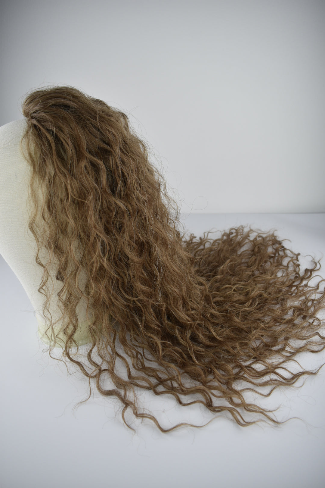 Wavy Ponytail 28" - "Velvet Toffee"