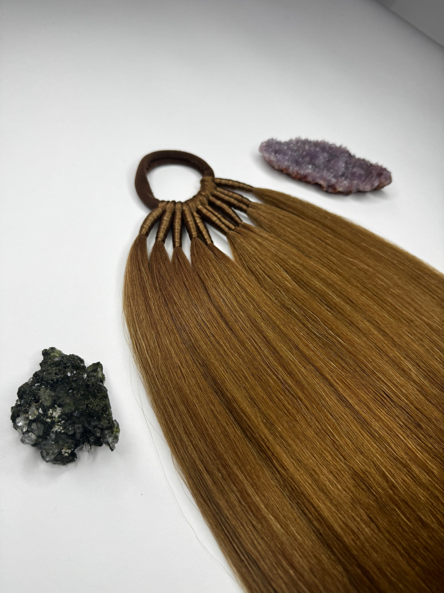 DARK BLONDE 28" Queen Ponytail