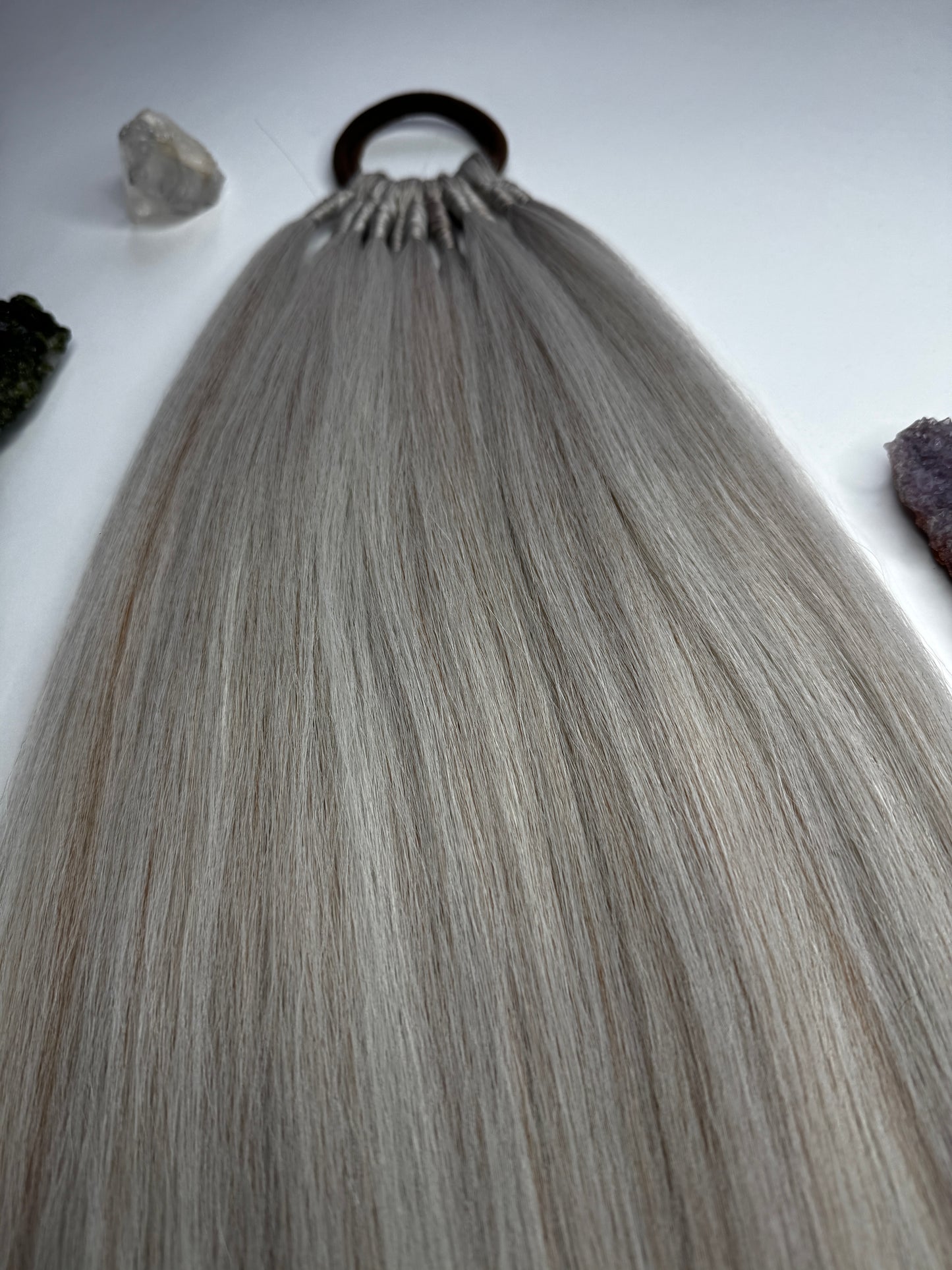 SNOWY ICE BLONDE 28" Queen Ponytail