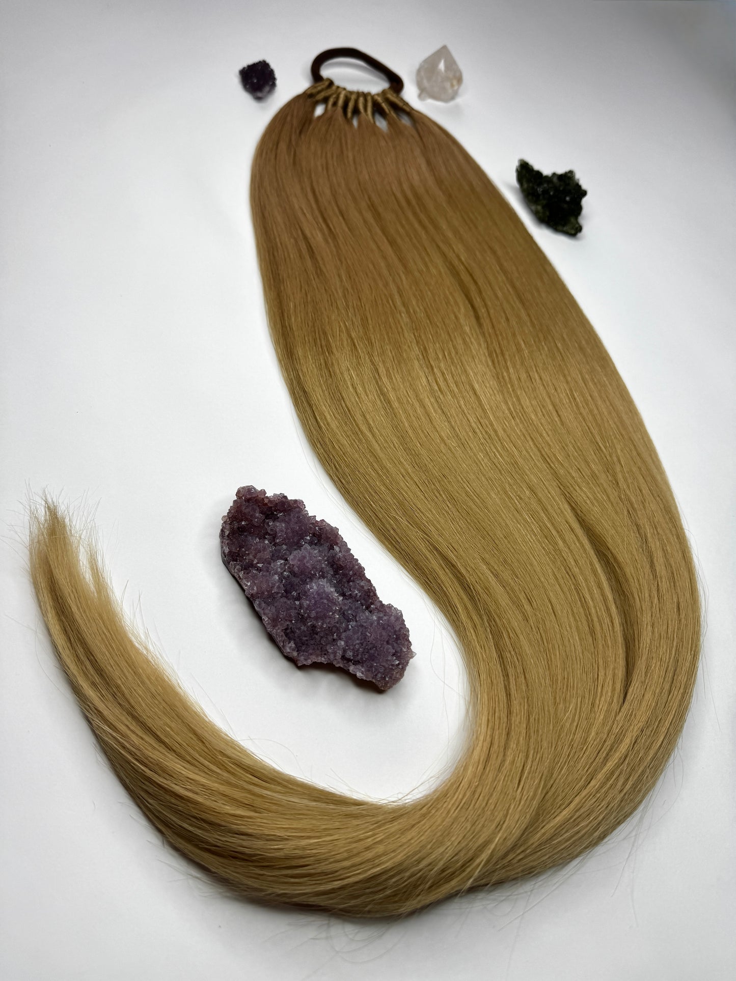 HONEY GOLD BLONDE 28" Queen Ponytail