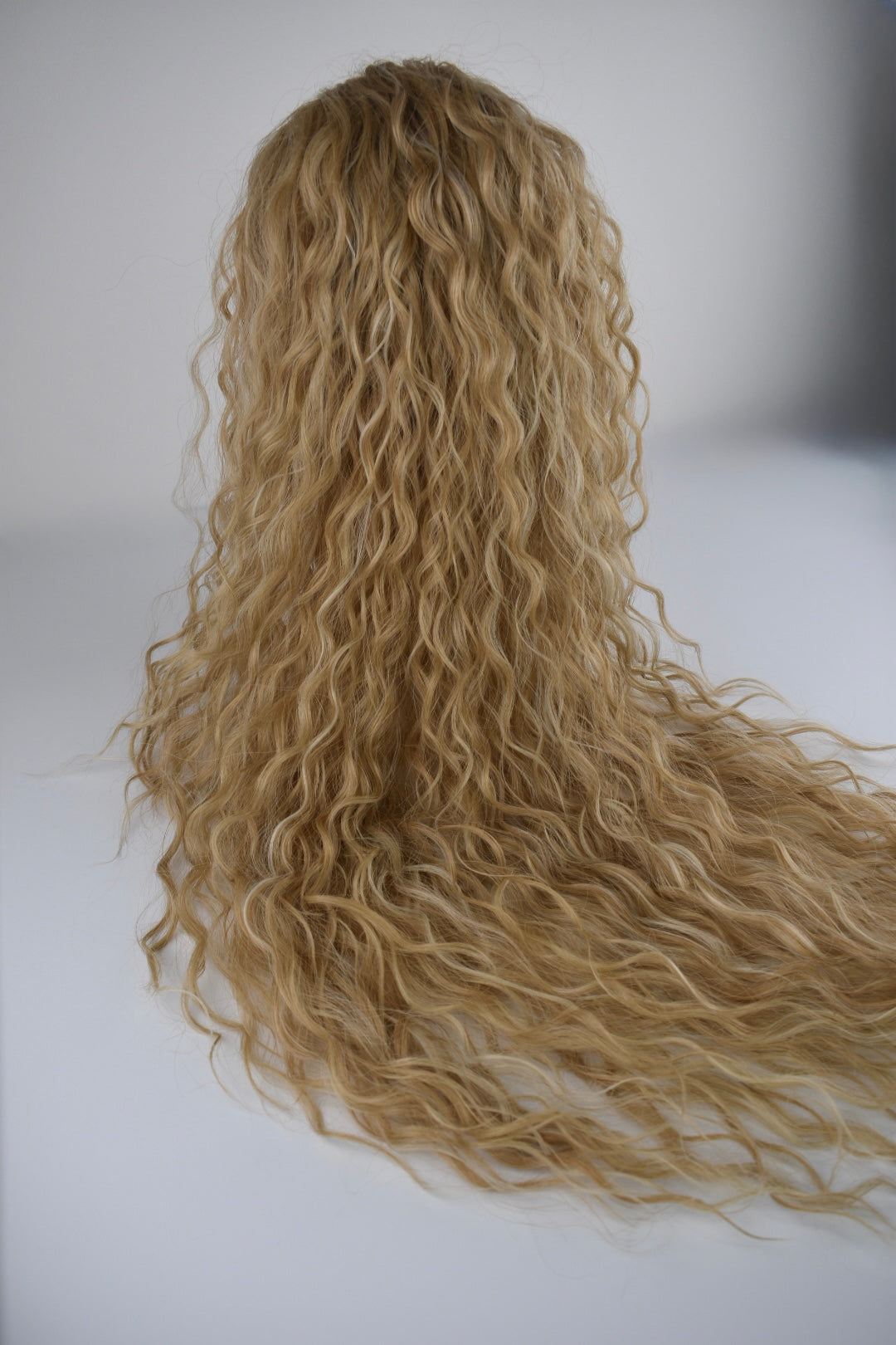 Wavy Ponytail 28" - "Caramel Glow"