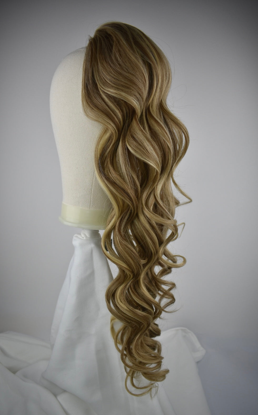 Curly Ponytail 28" - "Buttercream Blonde"
