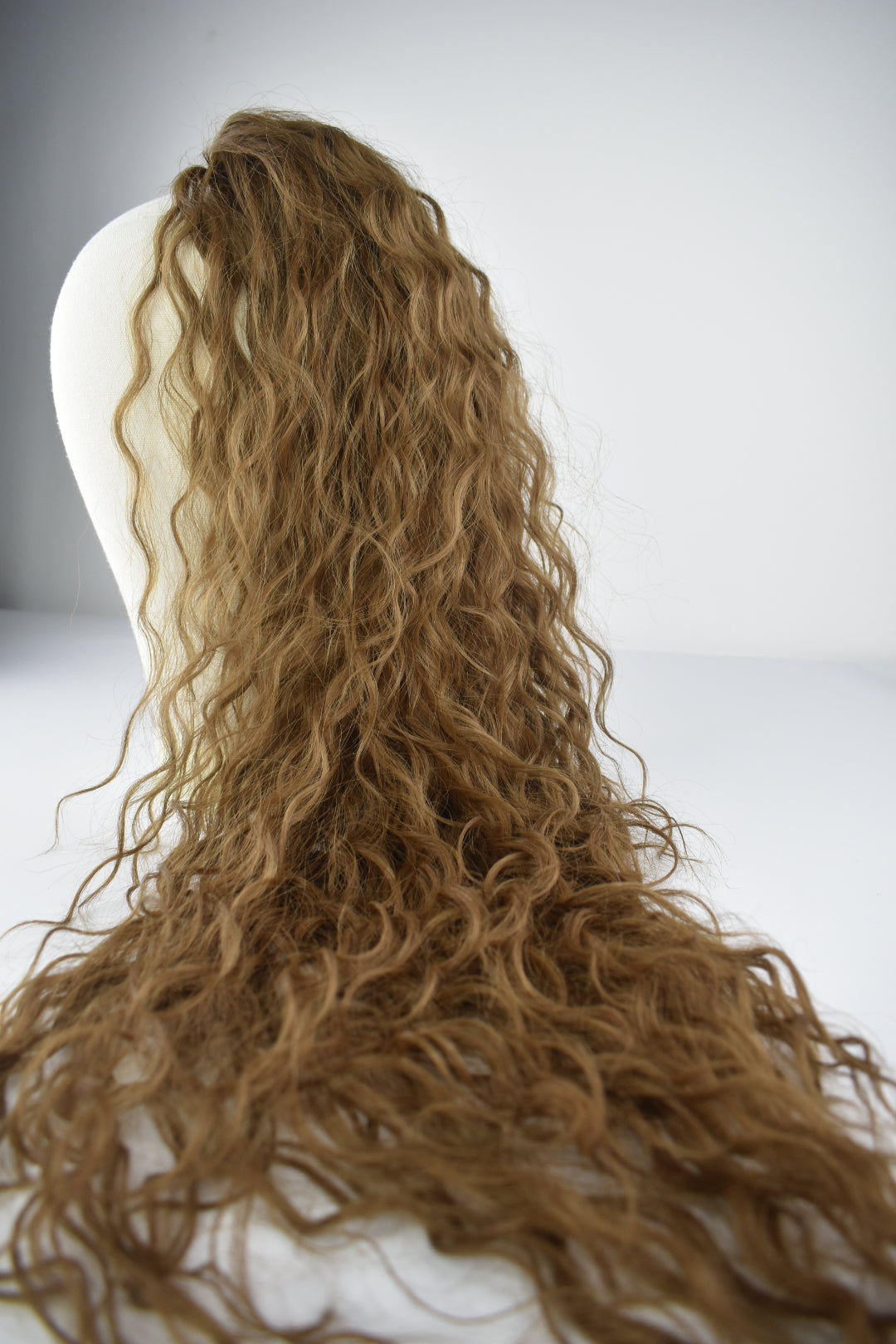 Wavy Ponytail 28" - "Dunkelblond"