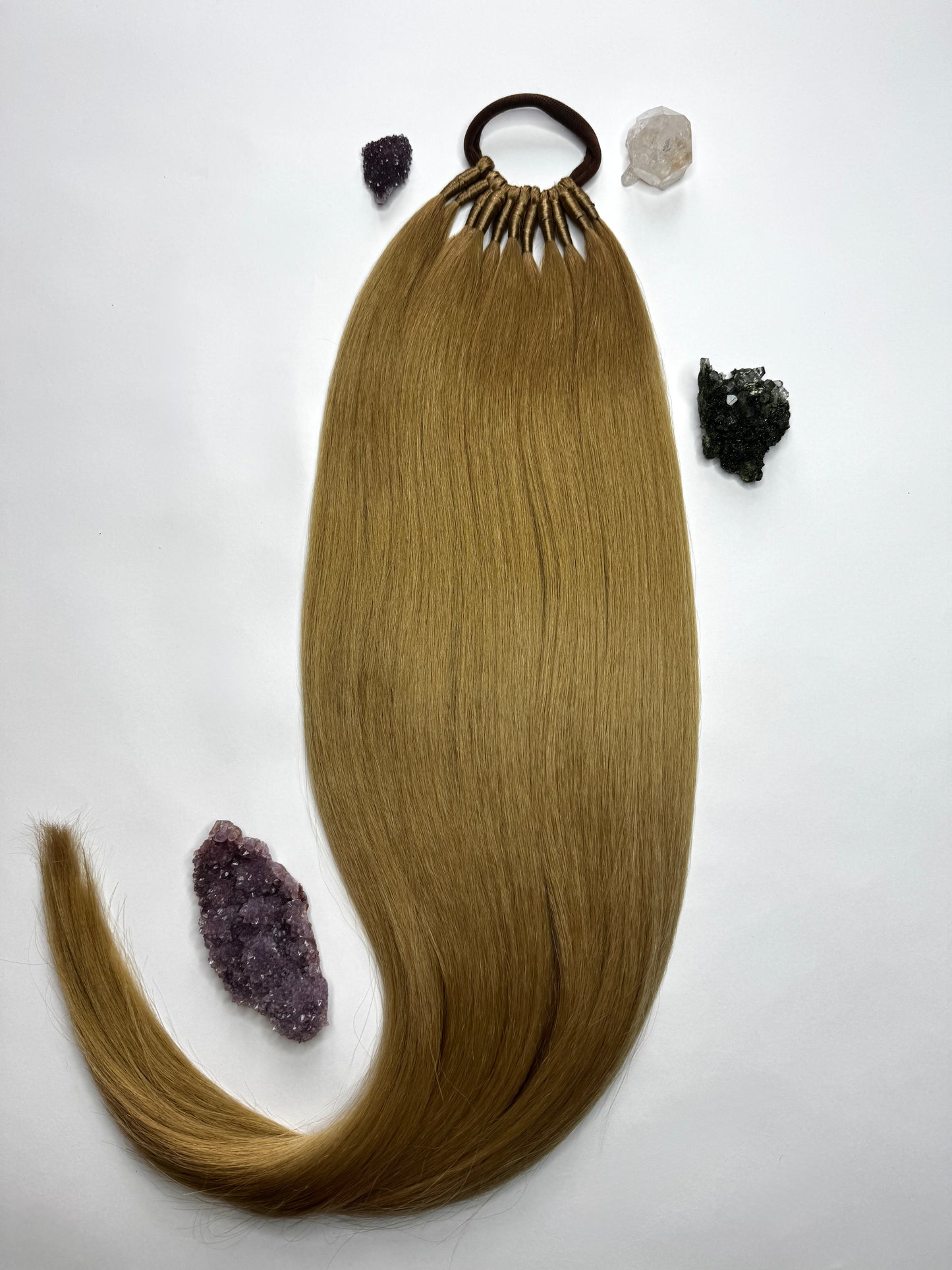 HONEY GOLD BLONDE 28" Queen Ponytail