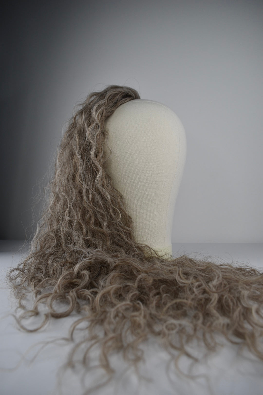Wavy Ponytail 28" - "Baby Blonde"