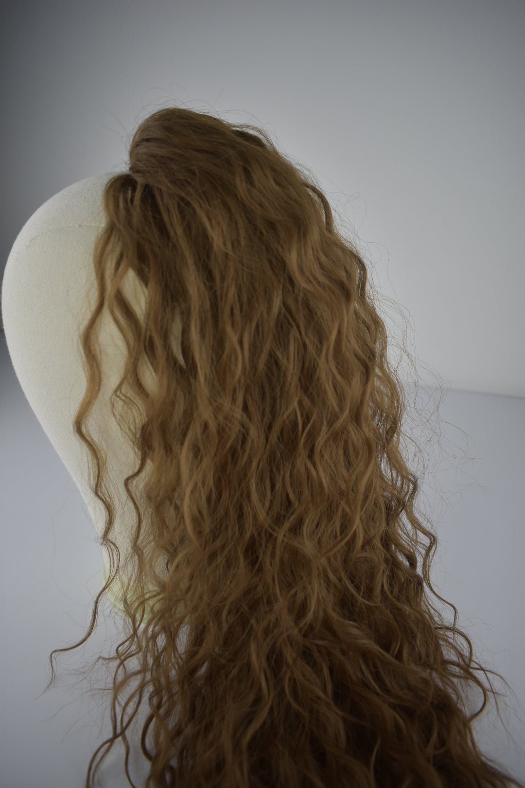 Wavy Ponytail 28" - "Dunkelblond"